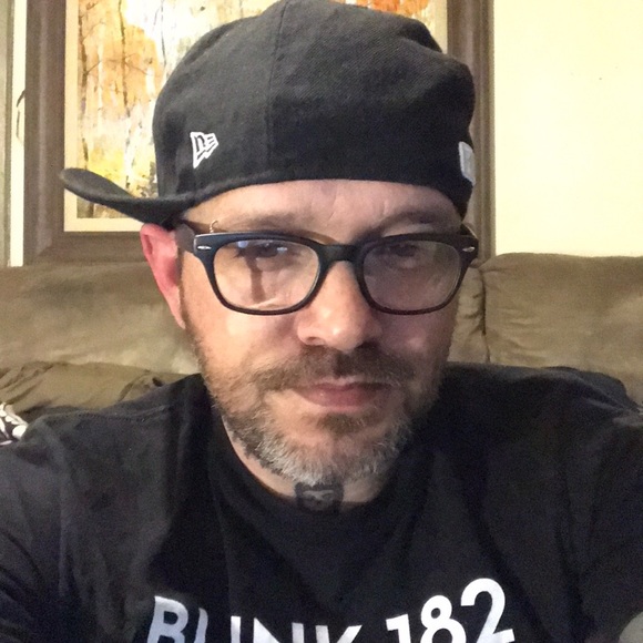 Meet your Posher, Ramiro - Picture 1 of 1